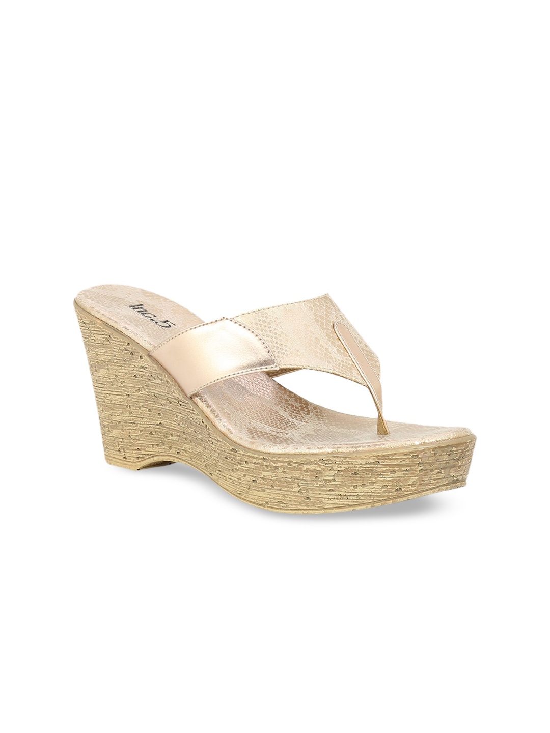 

Inc 5 Women Gold-Toned Solid Wedges