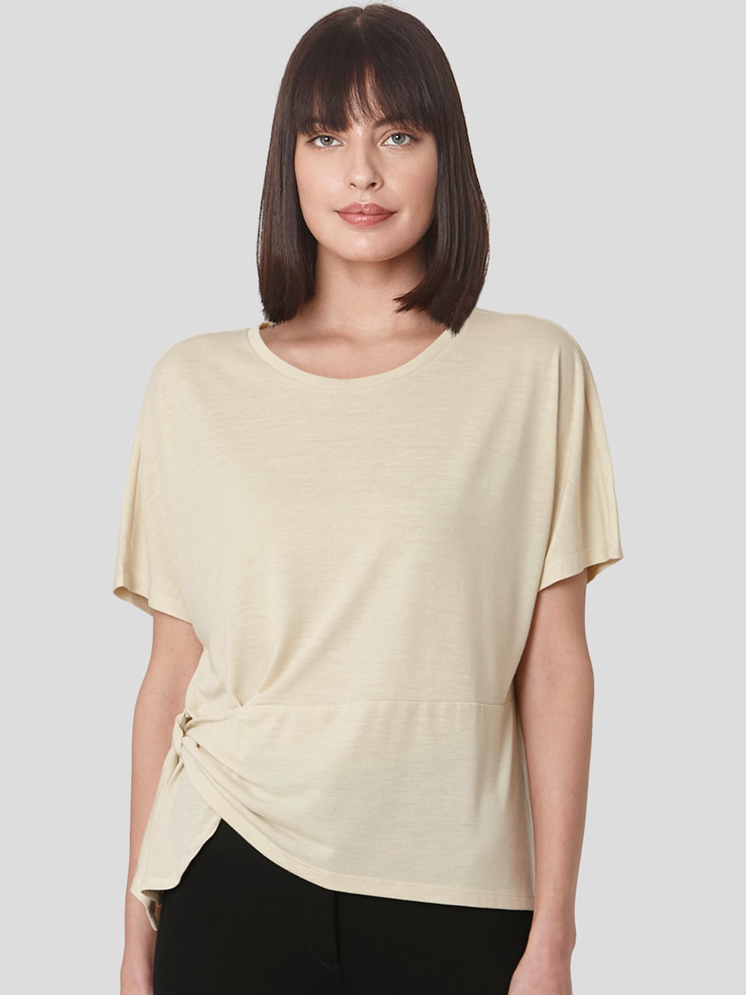 

Vero Moda Women Beige Solid Boat Neck T-shirt
