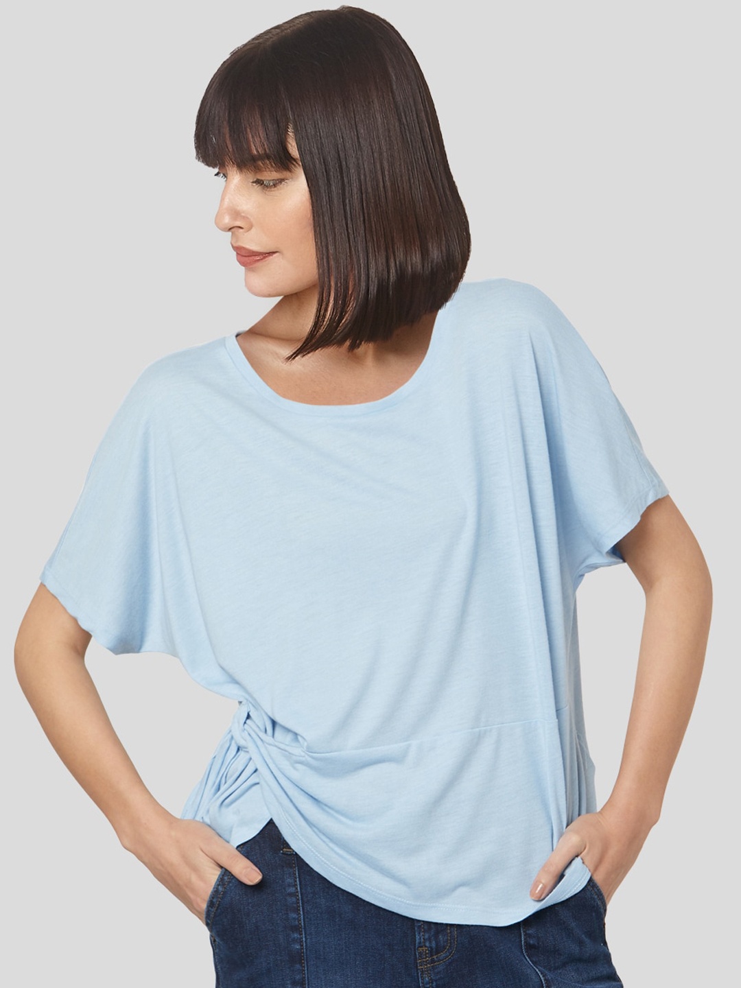 

Vero Moda Women Blue Solid Boat Neck T-shirt