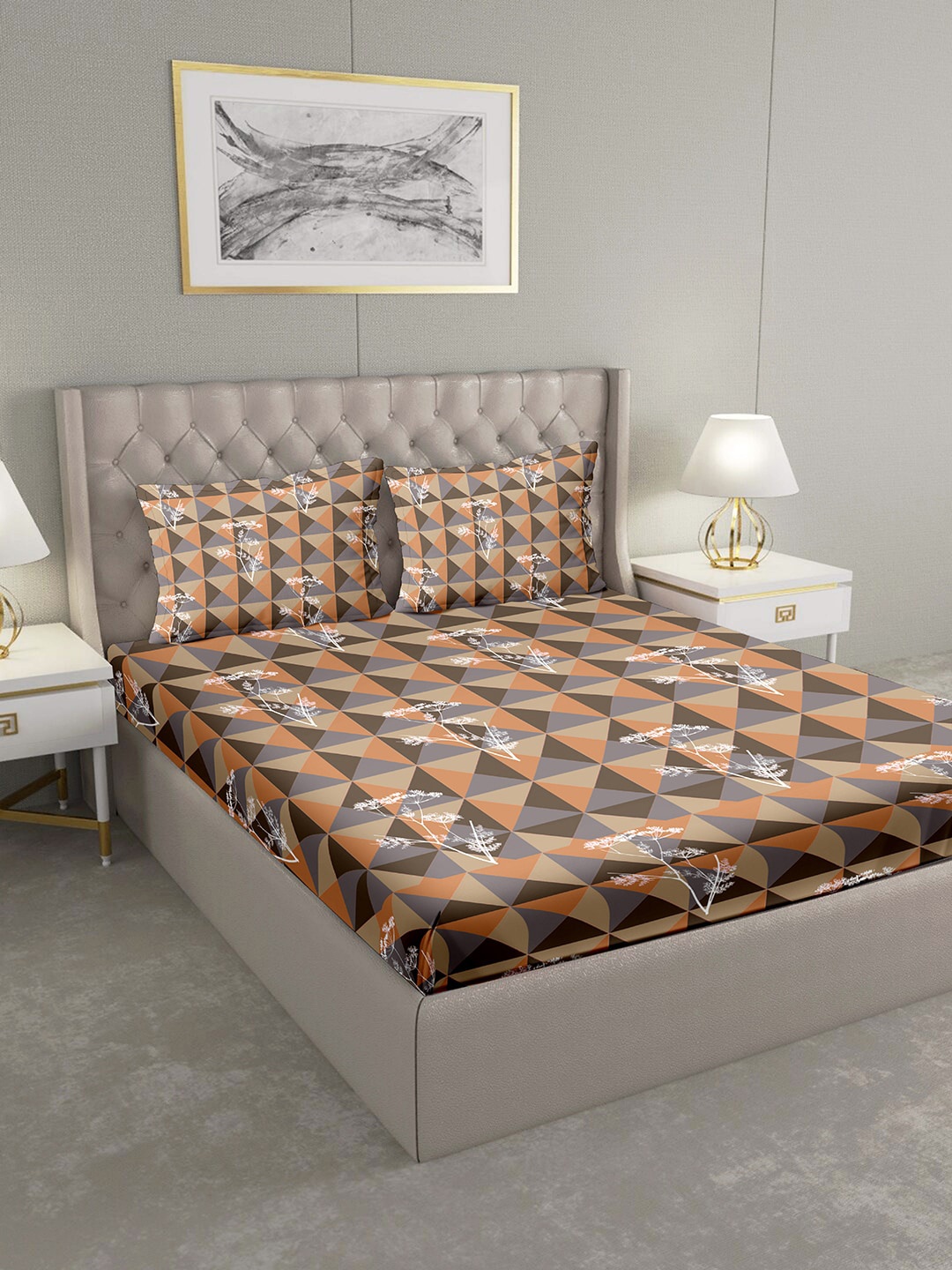 

BELLA CASA Brown Geometric 124 TC Cotton 1 Extra Large Bedsheet with 2 Pillow Covers