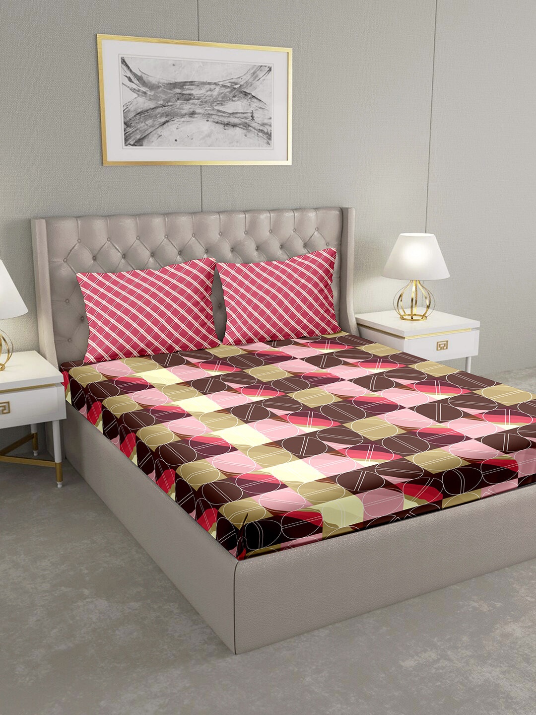 

BELLA CASA Pink Geometric 124 TC Cotton 1 King Bedsheet with 2 Pillow Covers