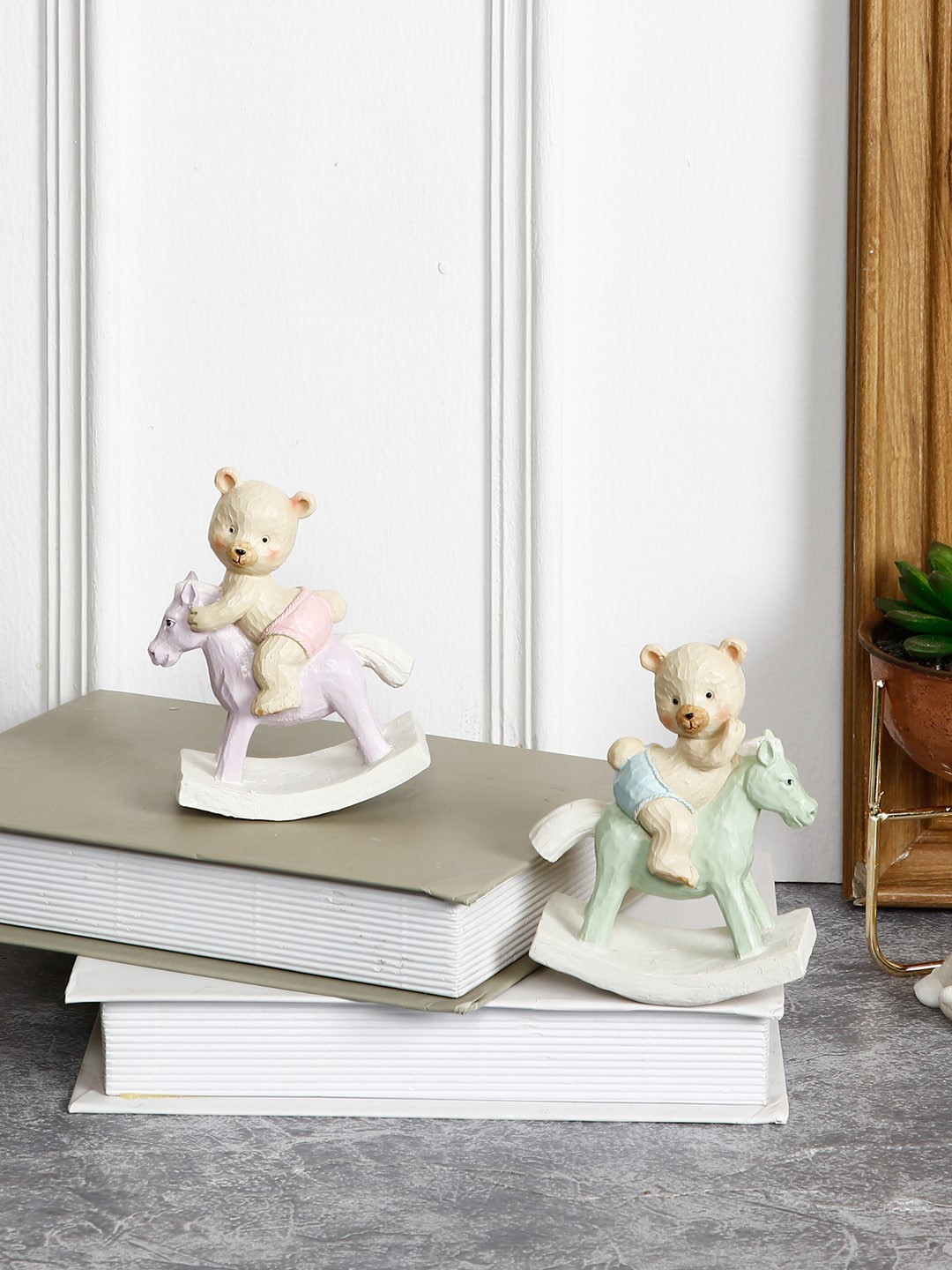 

TAYHAA Set Of 2 Playing Bear Showpieces, Beige