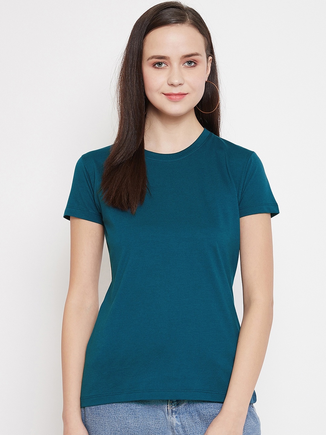 

Plagg Women Blue Solid Round Neck T-shirt