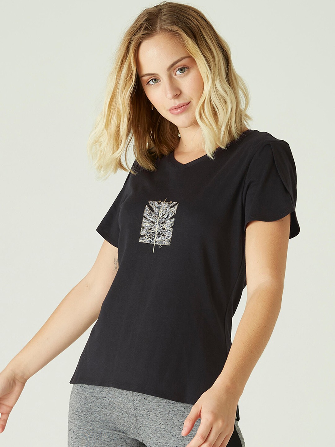 

NYAMBA By Decathlon Women Black Printed V-Neck T-shirt
