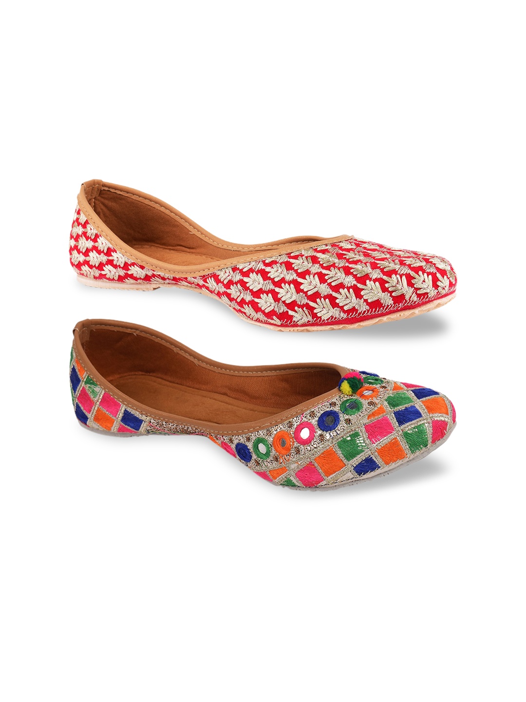 

DESI COLOUR Women Set of 2 Woven Design Mojaris, Multi