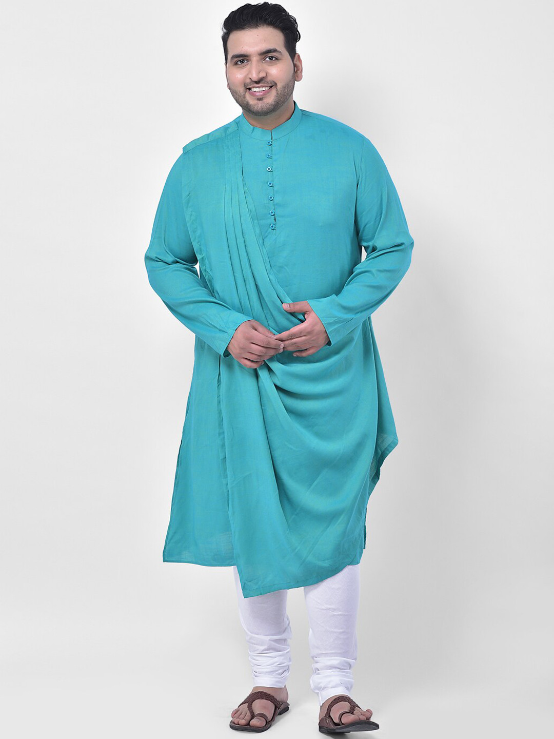 

Deyann Plus Men Blue Solid Kurta