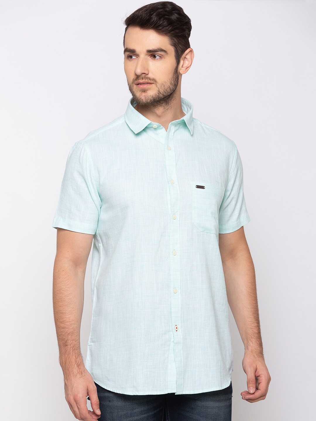 

GIORDANO Men Green Slim Fit Solid Casual Shirt