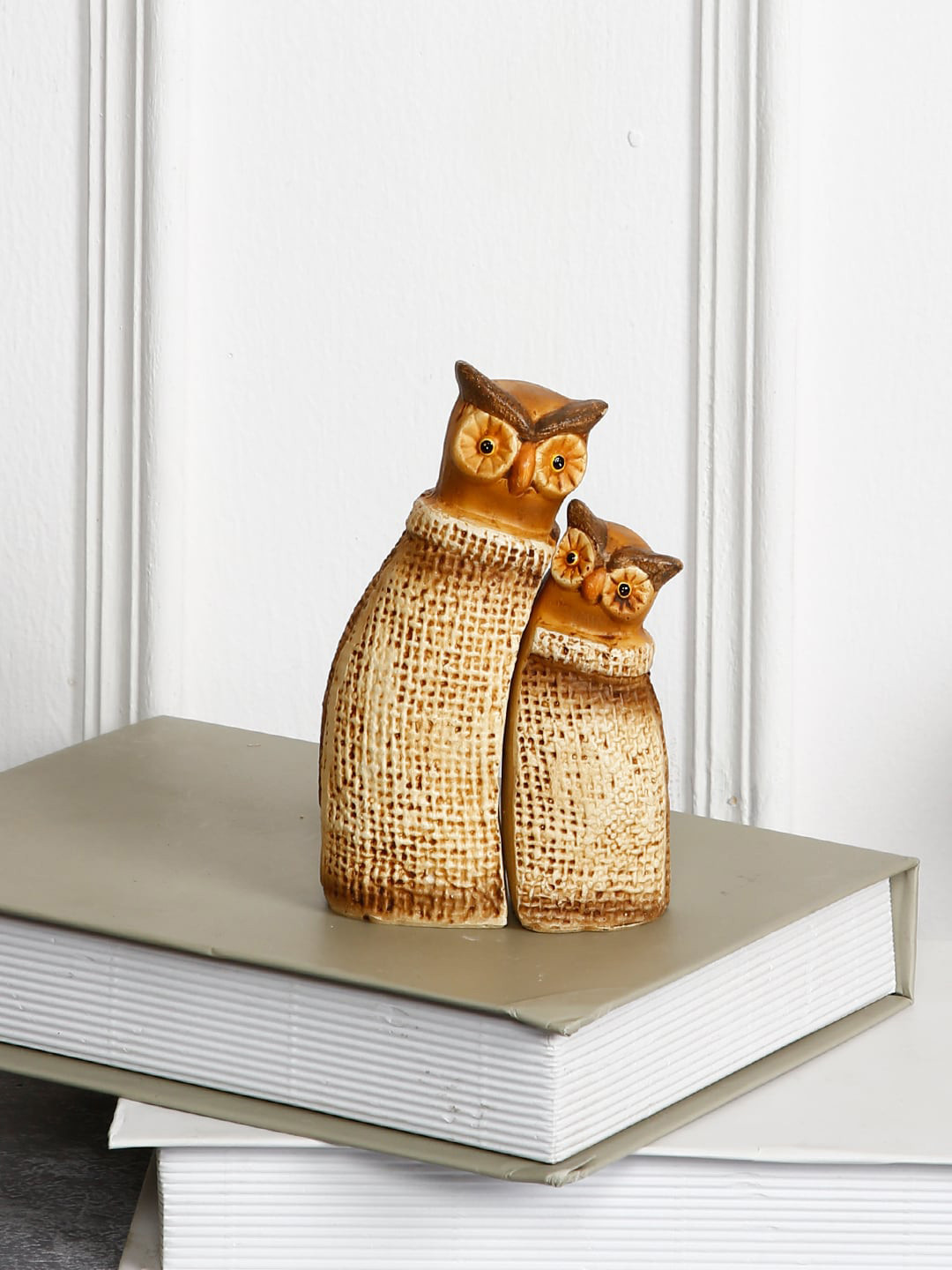 

TAYHAA Set Of 2 Polyraisin Owl Showpieces, Brown