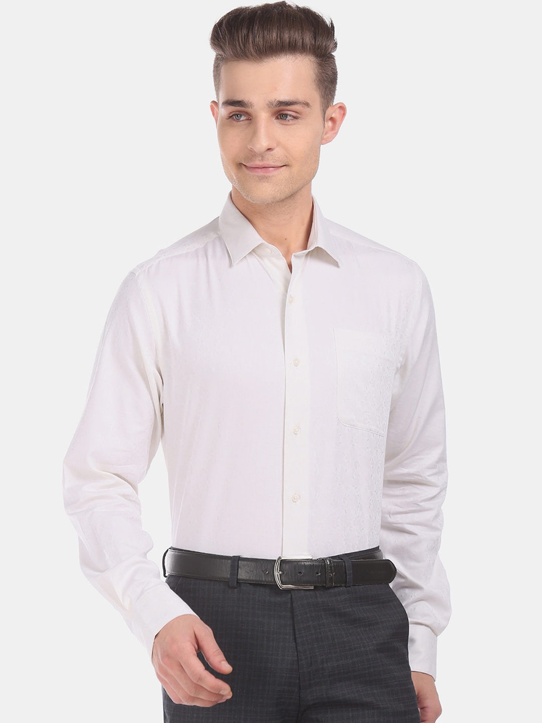 

Arrow Men White Regular Fit Solid Casual Shirt