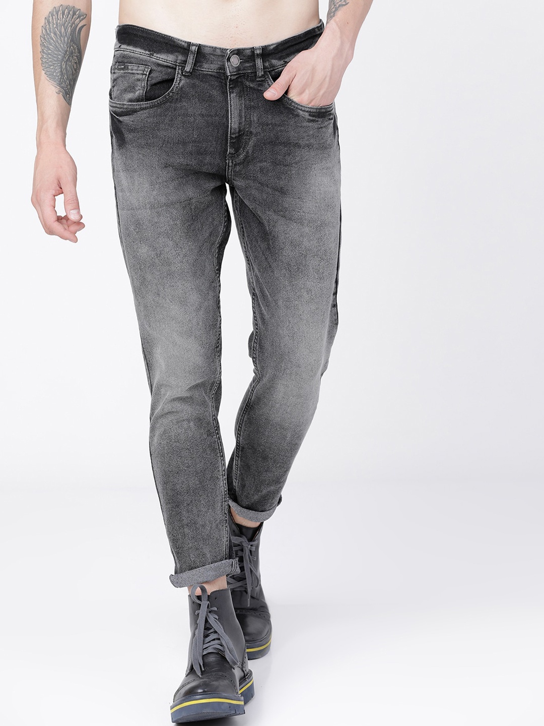 

HIGHLANDER Men Grey Tapered Fit Jeans