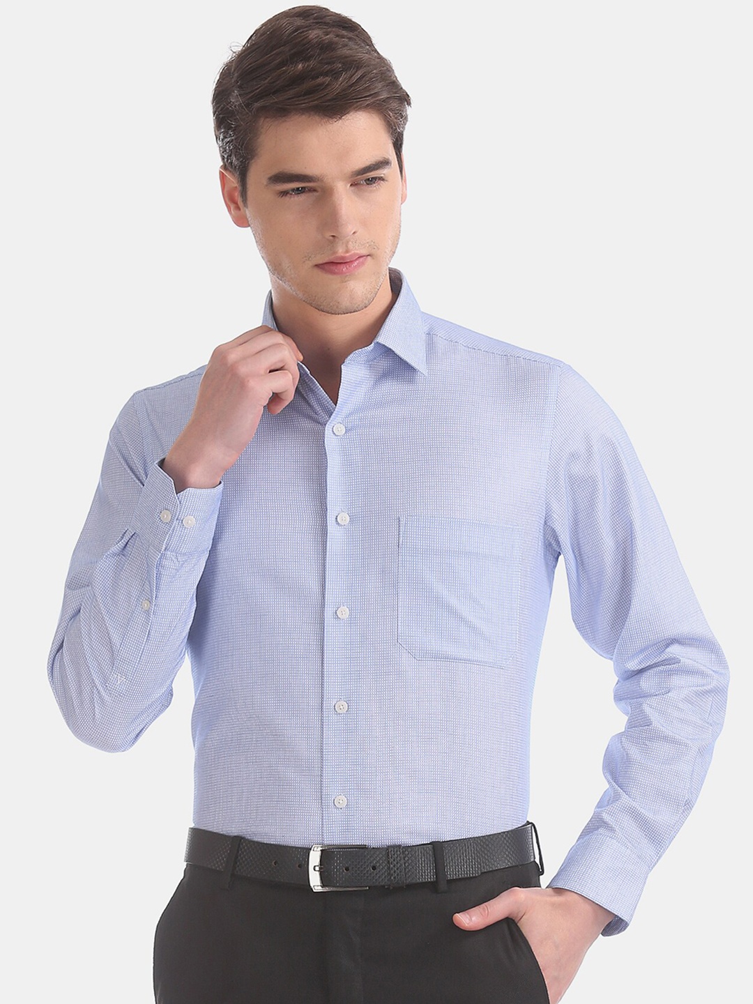 

Arrow Men Blue Regular Fit Checked Casual Shirt