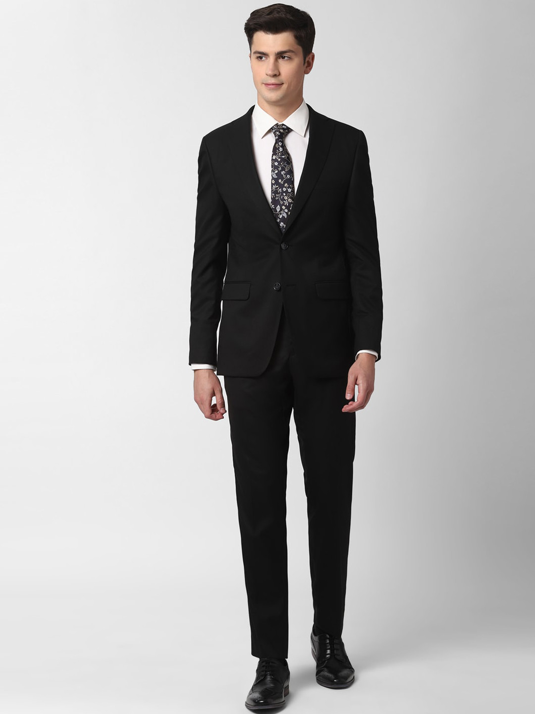 

Peter England Elite Men Black Solid Slim-Fit Single-Breasted Two-Piece Formal Suit