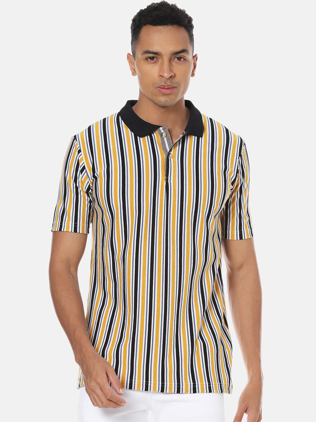 

Campus Sutra Men Yellow Striped Round Neck T-shirt
