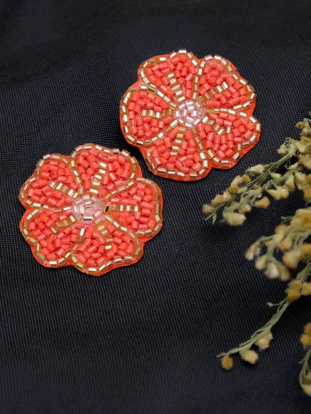 

Crunchy Fashion Orange Contemporary Studs