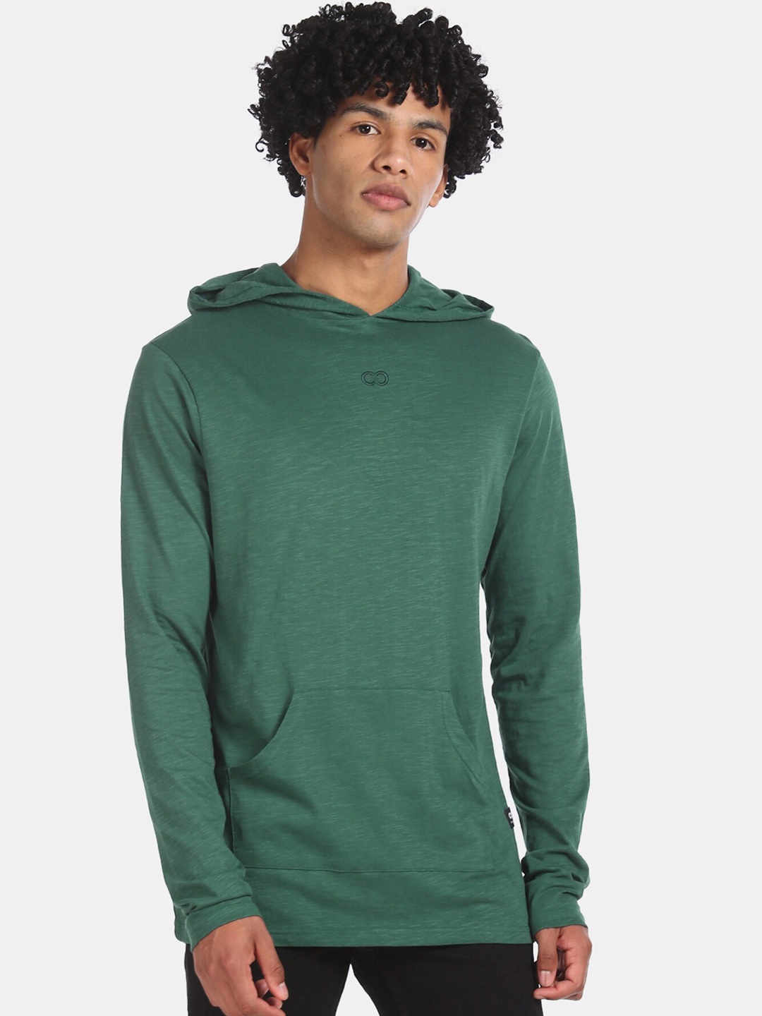 

Colt Men Green Solid Cotton Hood Pure Cotton T-shirt
