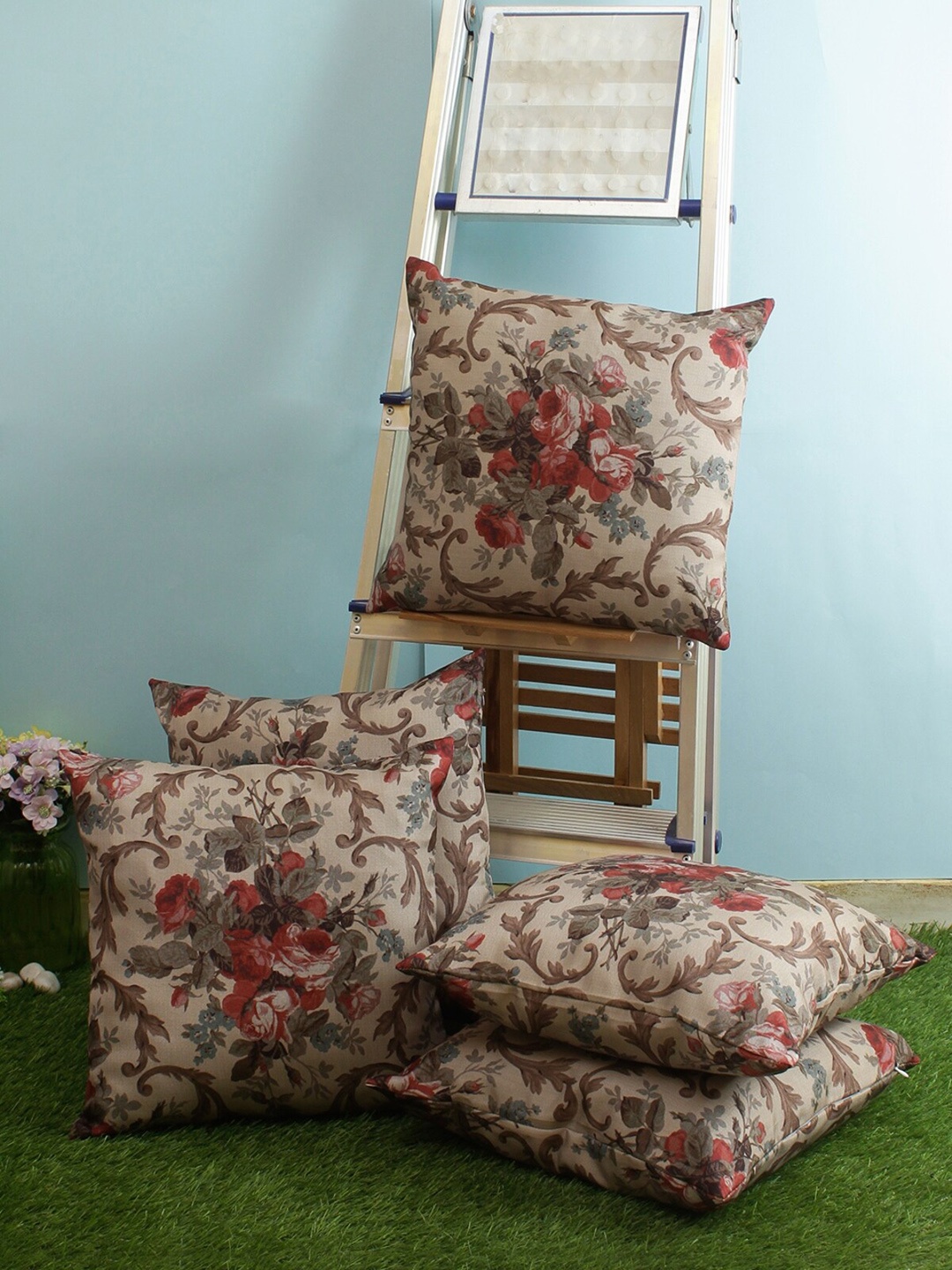

ROMEE Beige & Red Set of 5 Floral Square Cushion Covers