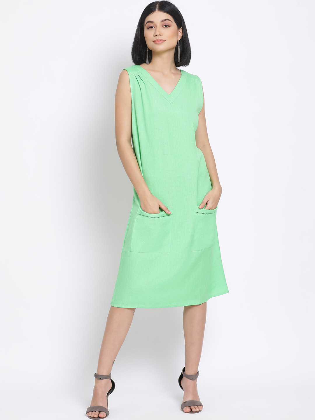 

Oxolloxo Women Green Solid A-Line Dress