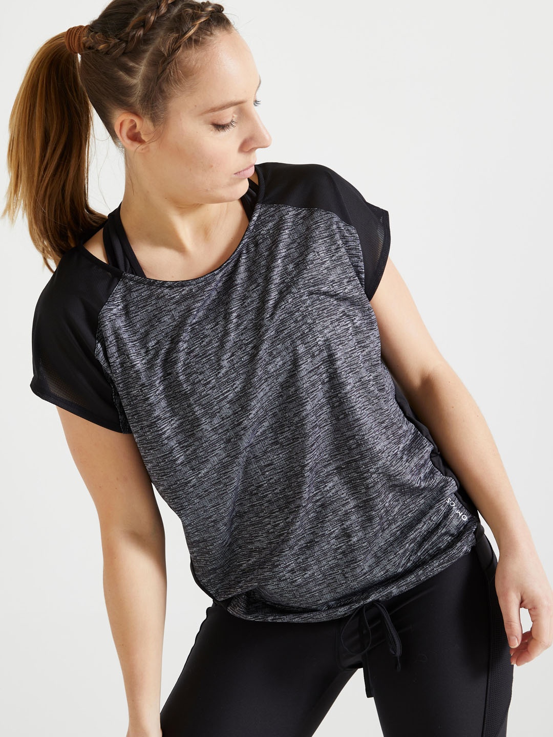 

Domyos by Decathlon Women Grey & Black Round Neck Loose-Fit Gym T-shirt