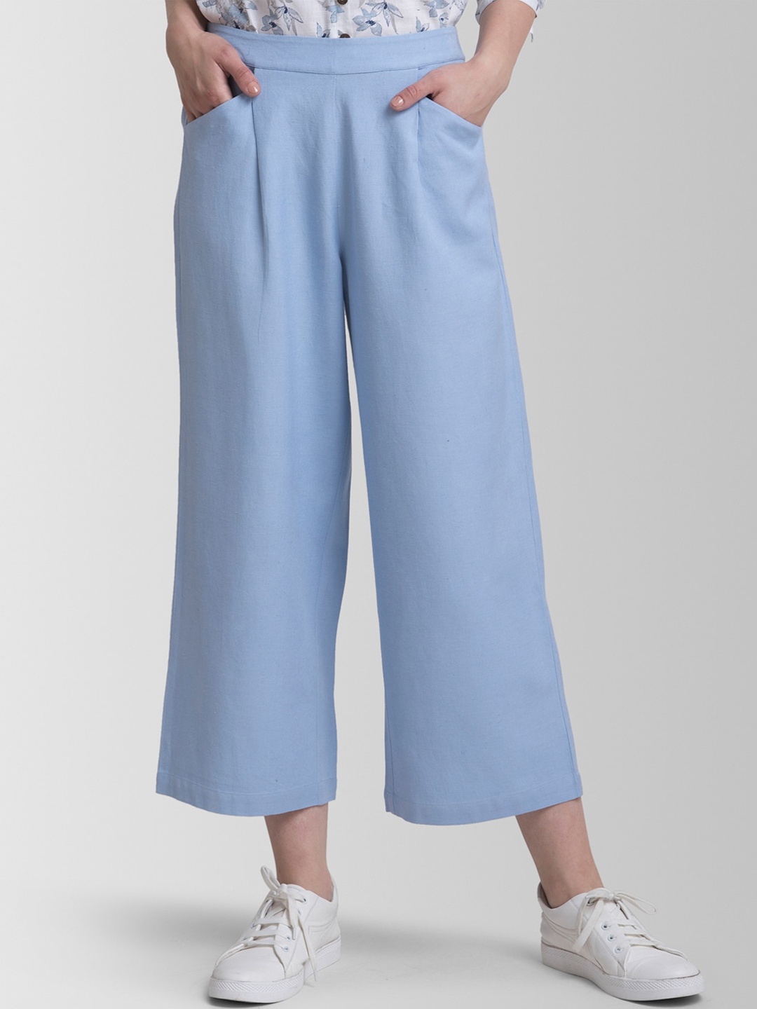 

FableStreet Women Blue Flared Solid Culottes