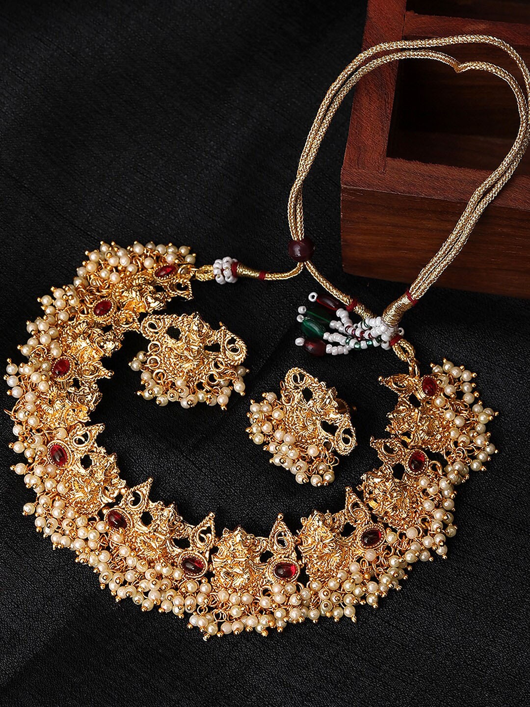 Yellow Chimes Gold-Plated Red & Off- White Stone-Studded & Pearl Beaded Jewellery Set