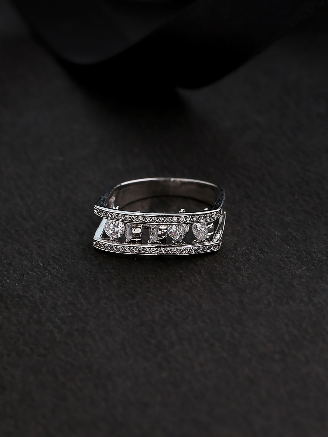 

Voylla Silver-Plated White CZ-Studded Finger Ring