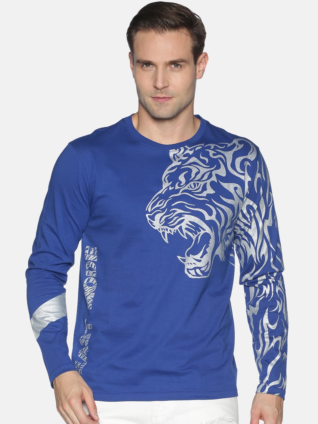 

UrGear Men Navy Blue Printed Round Neck T-shirt