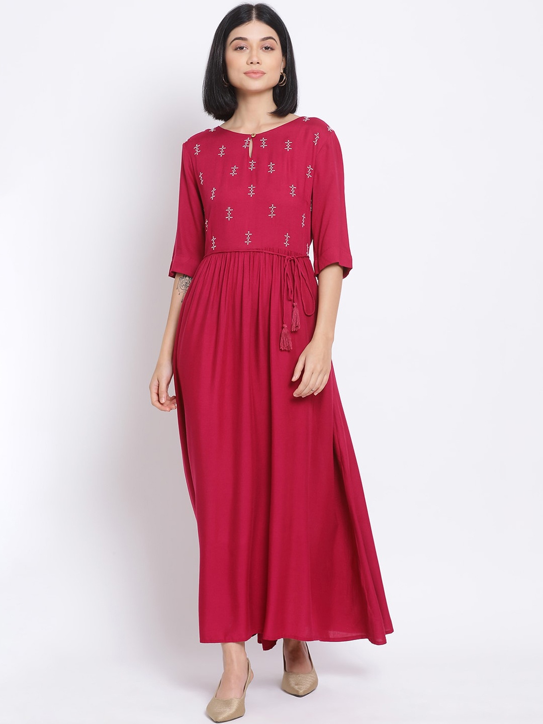 

Oxolloxo Women Red Solid Maxi Dress