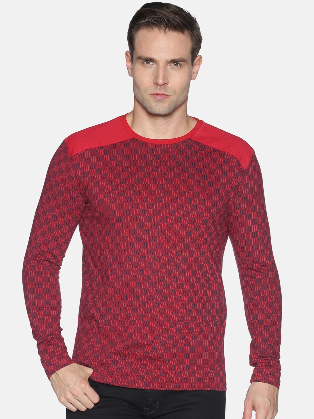 

UrGear Men Red Printed Round Neck T-shirt