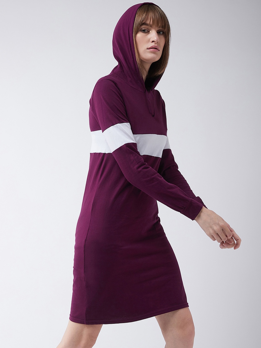 

Miss Chase Women Magenta Colourblocked Sheath Dress