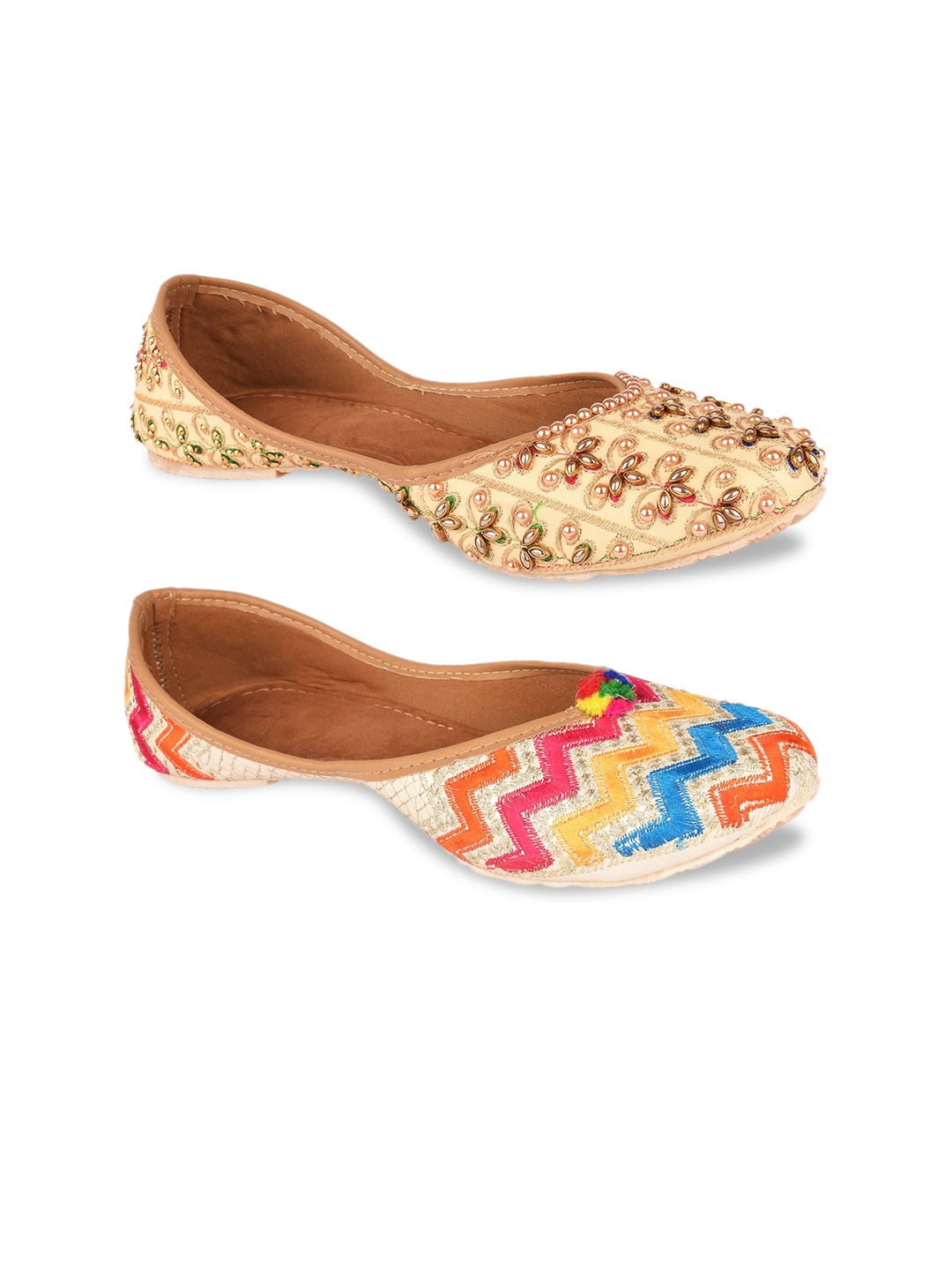 

DESI COLOUR Women Set of 2 Woven Design Mojaris, Multi