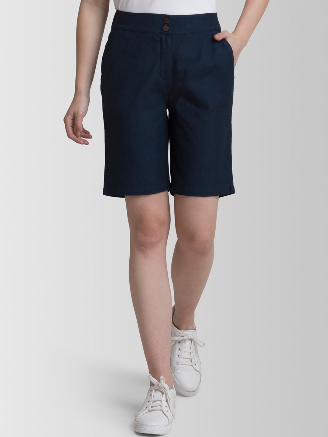 

FableStreet Women Navy Blue Solid Slim Fit Chino Shorts