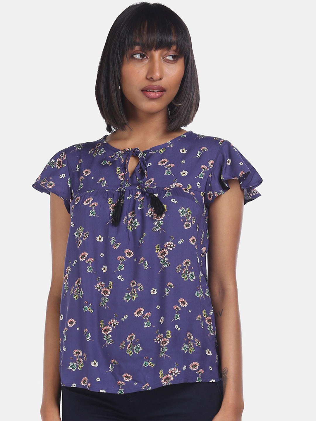 

Aeropostale Blue Floral Printed Tie-up Neck Flared Sleeves Regular Top
