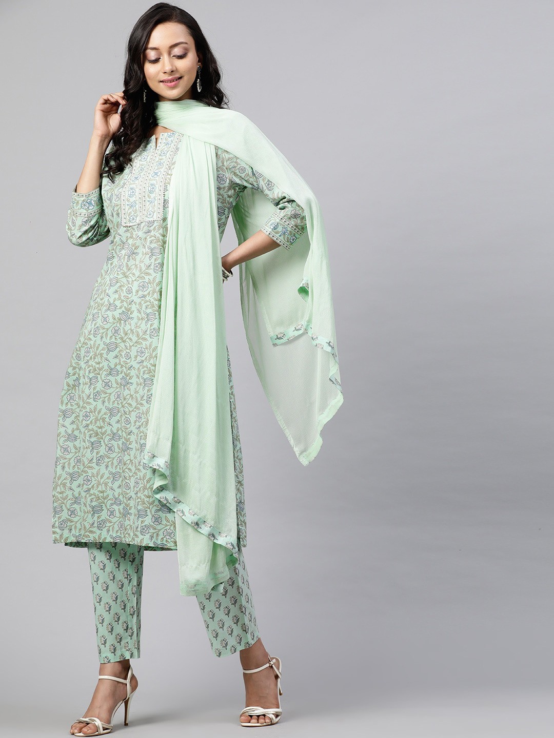 

STREET 9 Women Green Printed Kurta with Trousers & Dupatta