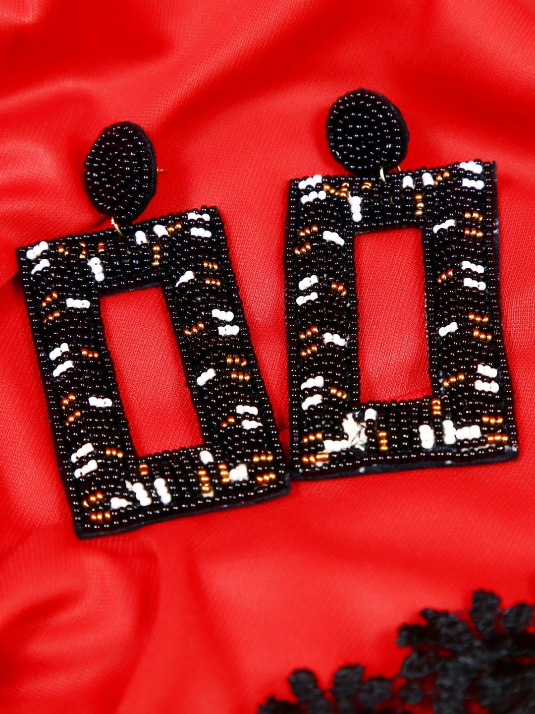

Crunchy Fashion Gold-Plated & Black Geometric Drop Earrings
