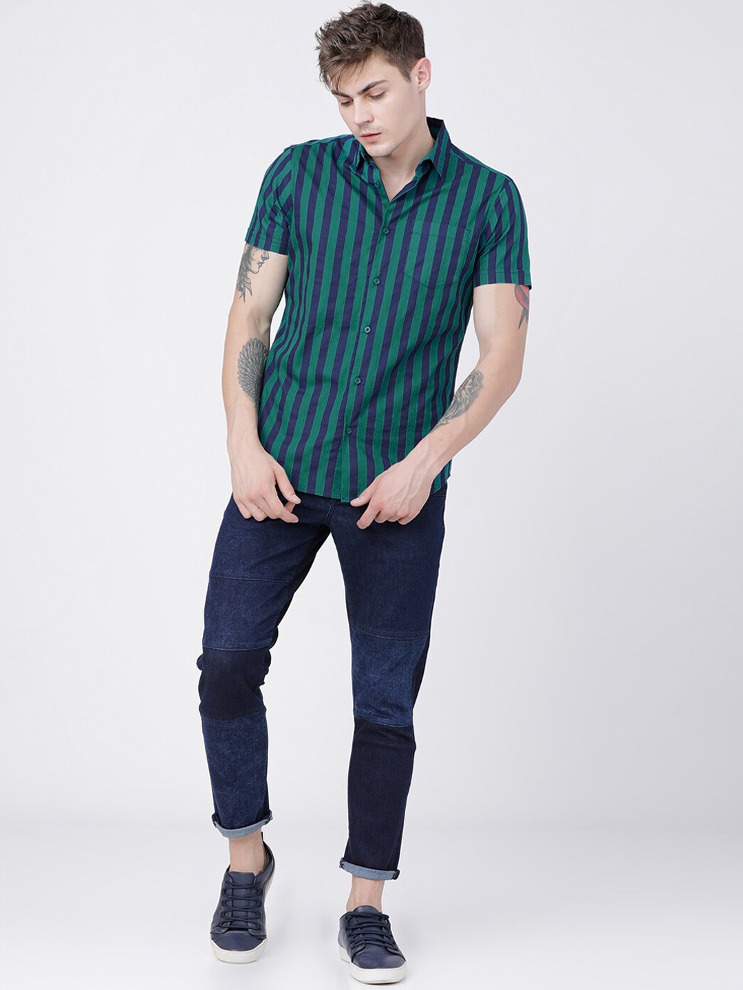 

HIGHLANDER Men Navy Blue Slim Fit Striped Casual Shirt