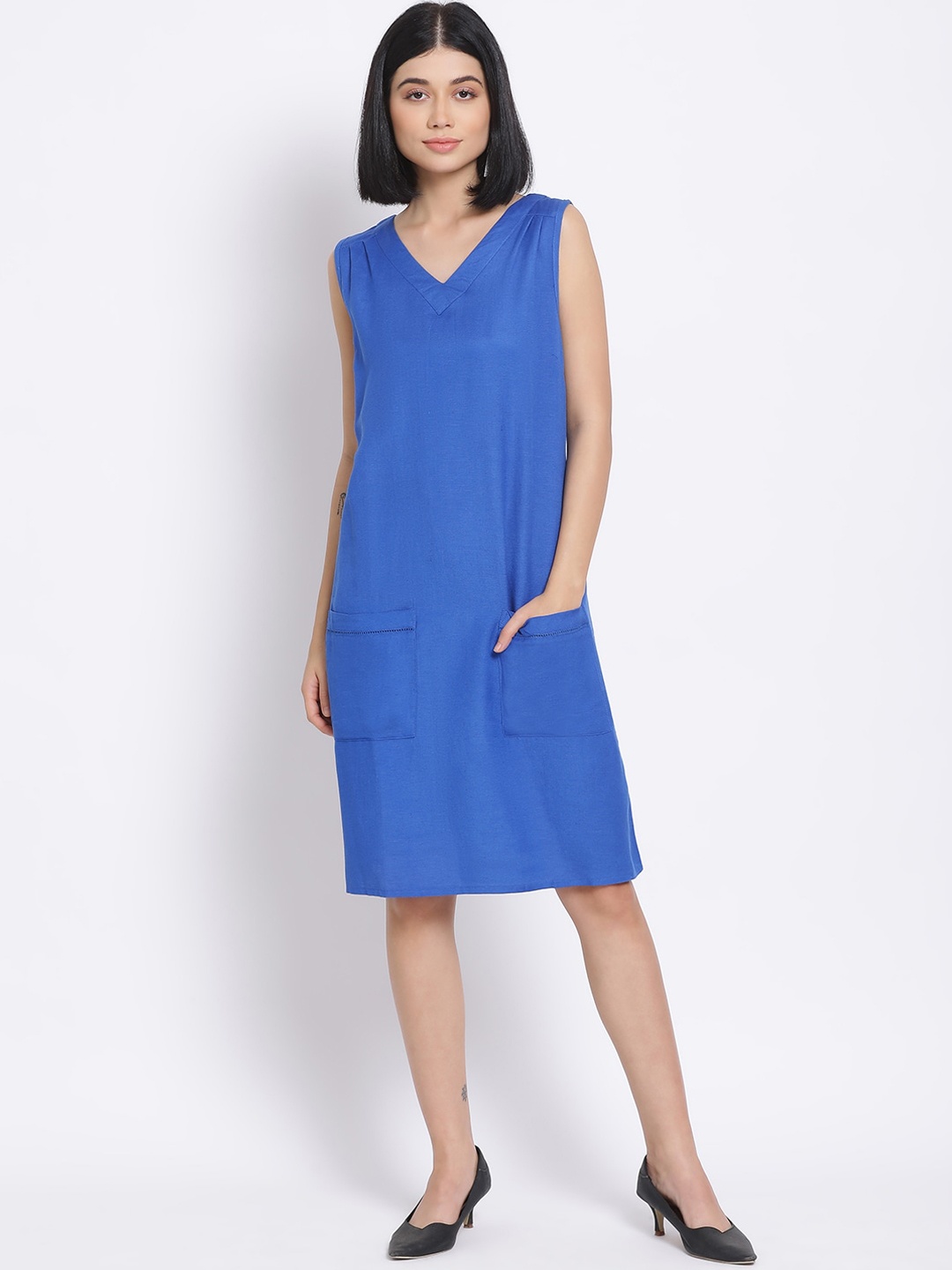 

Oxolloxo Women Blue Solid A-Line Dress