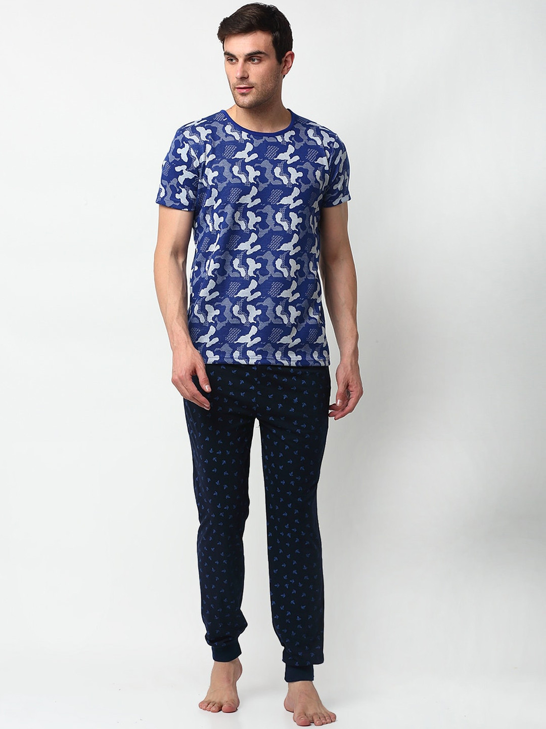 

VIMAL JONNEY Men Blue Printed Night suit