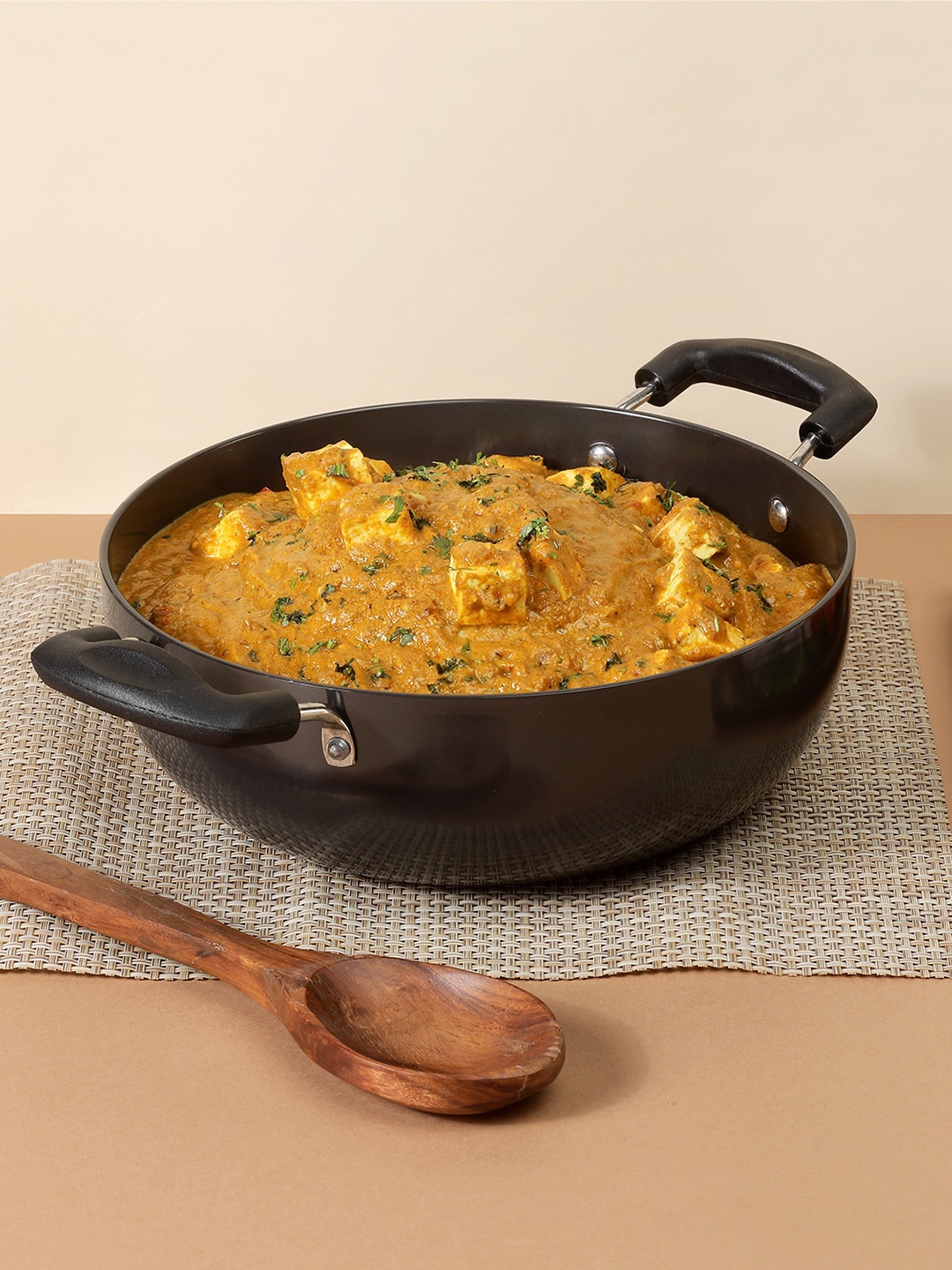 

Vinod Black Aluminium Hard Anodised Kadai Without Lid 3100ML