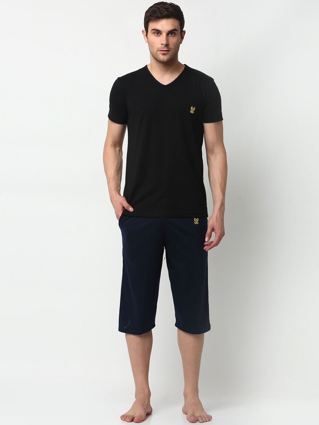 

VIMAL JONNEY Men Navy Blue & Black Solid Night suit