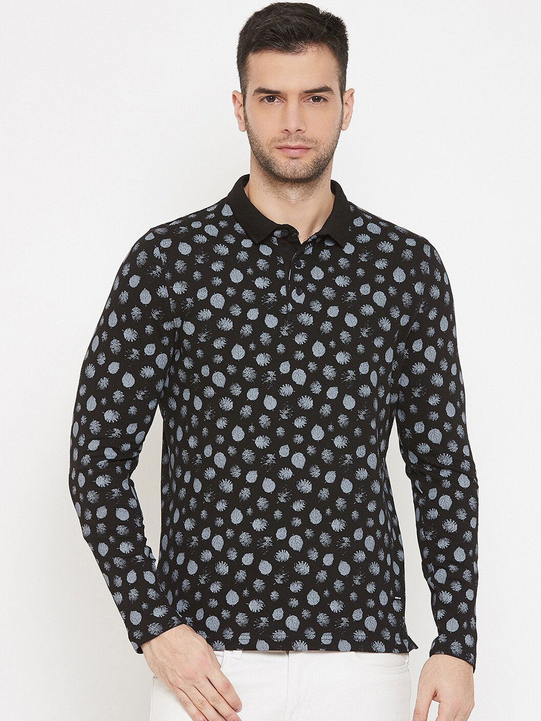

Crimsoune Club Men Black Printed Polo Collar T-shirt