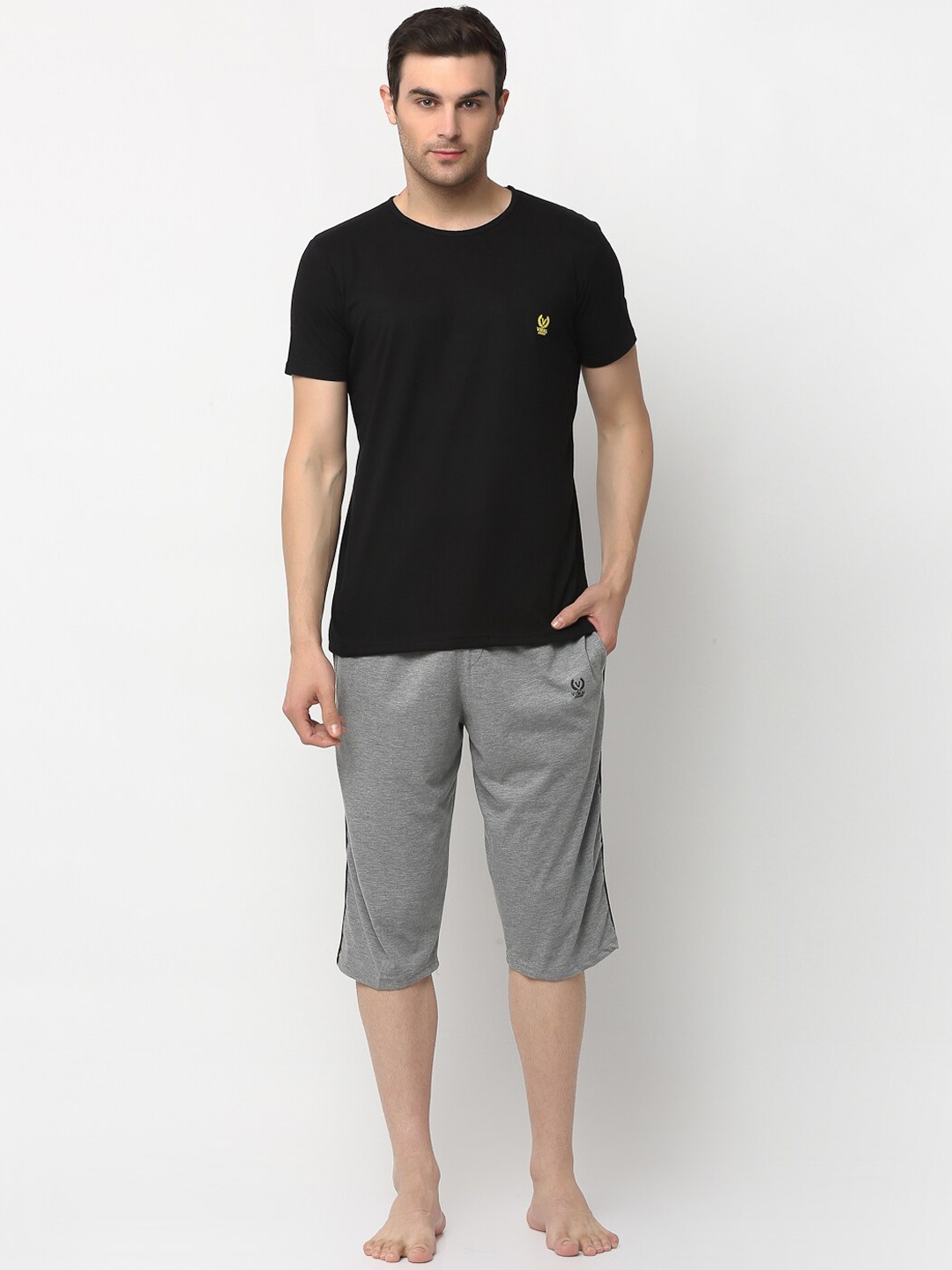 

VIMAL JONNEY Men Grey Melange & Black Solid Night suit