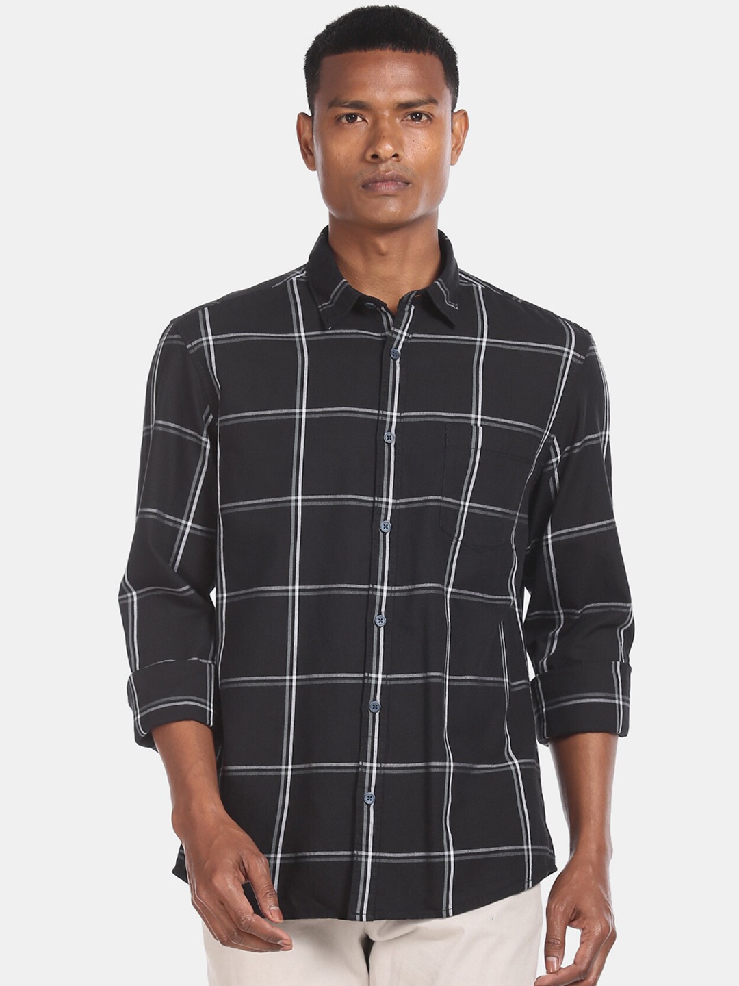 

Ruggers Men Black & White Regular Fit Checked Cotton Casual Shirt