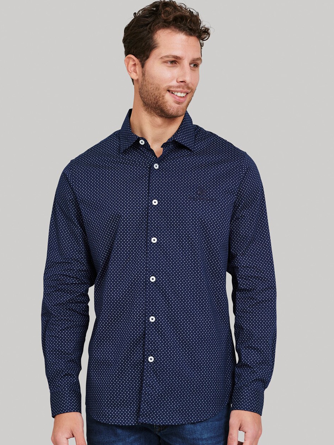 

Beverly Hills Polo Club Men Navy Blue Slim Fit Printed Casual Shirt