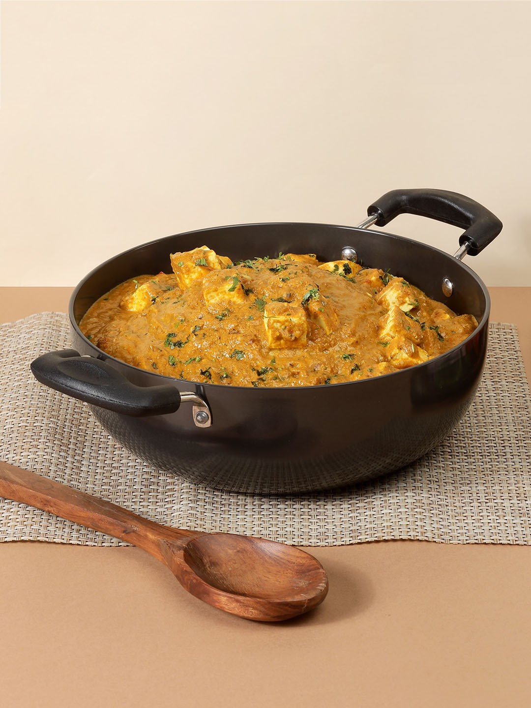 

Vinod Black Aluminium Hard Anodised Kadai Without Lid 2100 ML