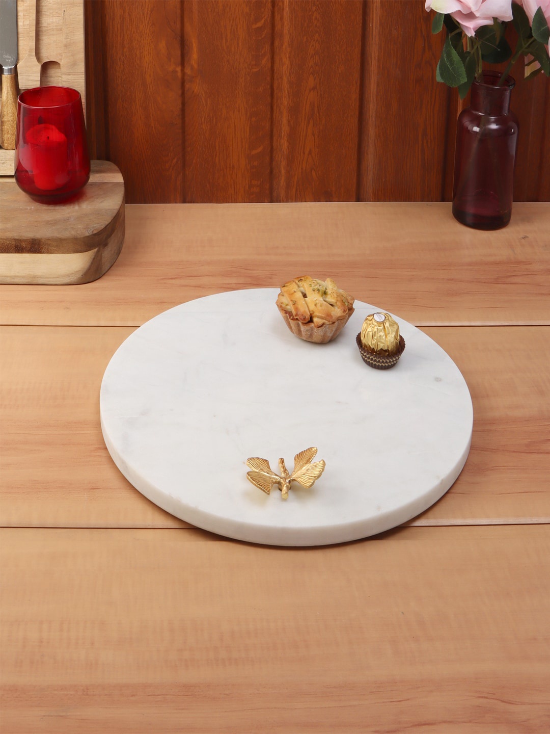 

NikkisPride White & Gold-Toned Solid Platter With Embedded Brass Butterfly