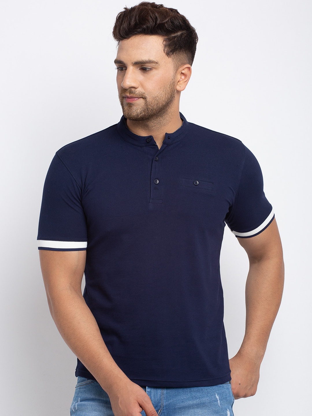 

Rodamo Men Navy Blue Solid Henley Neck T-shirt