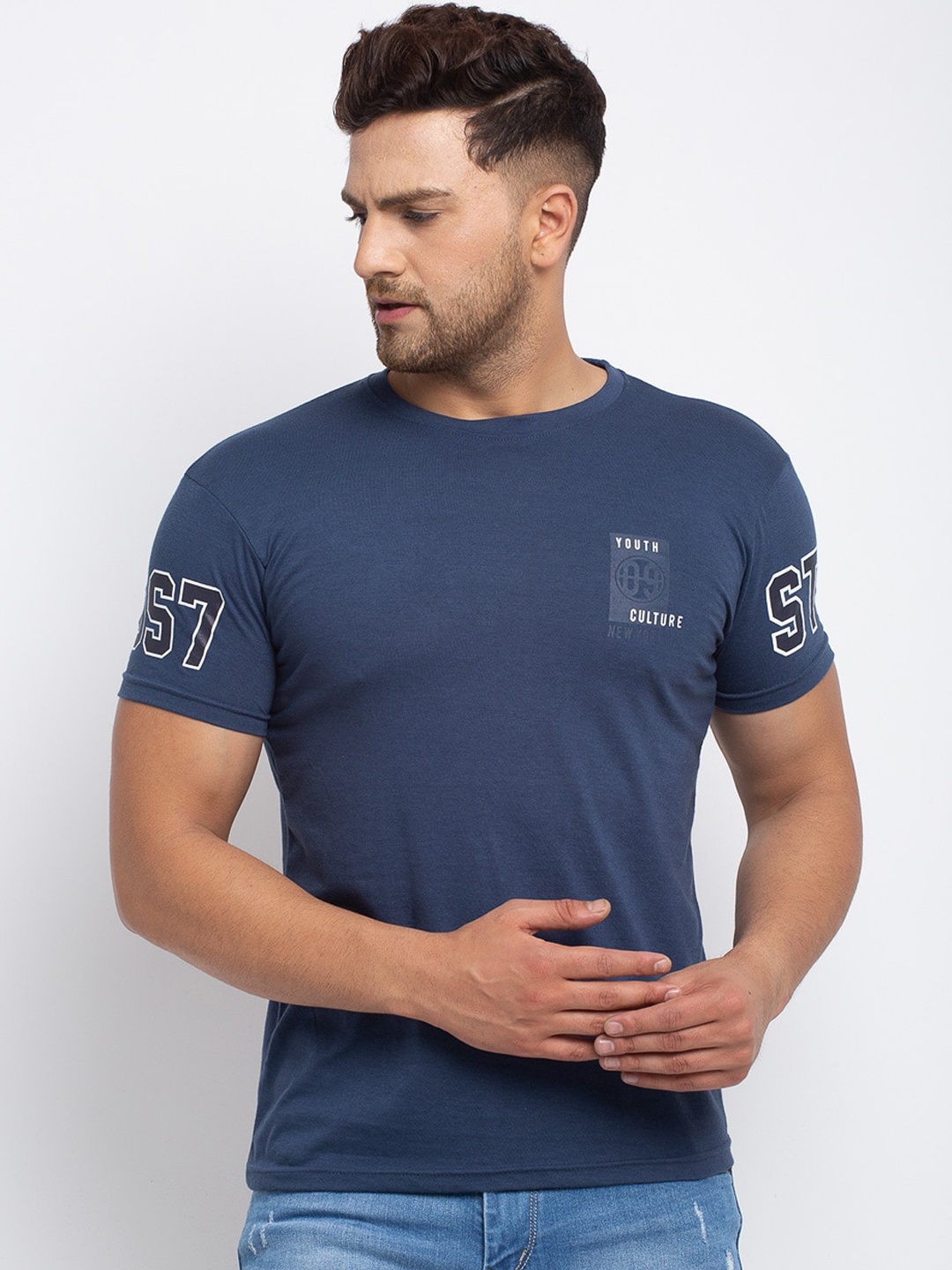 

Rodamo Men Navy Blue Solid Round Neck T-shirt