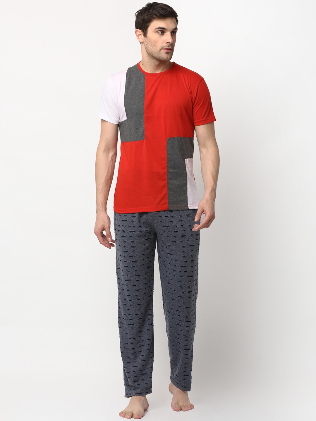 

VIMAL JONNEY Men Red & Grey Colourblocked Night suit