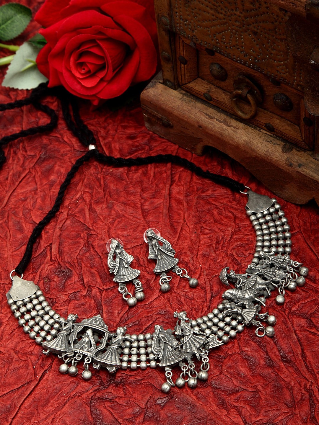 

Moedbuille Ghungroo Studded Filigree Work Oxidised Silver Plated Layered Jewelry Set