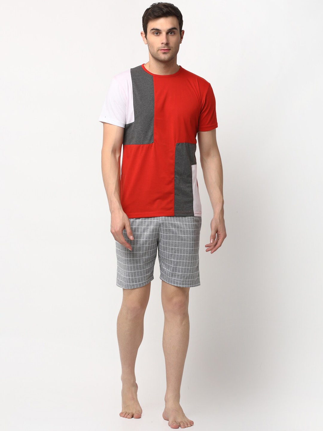 

VIMAL JONNEY Men Red & Grey Colourblocked Night suit